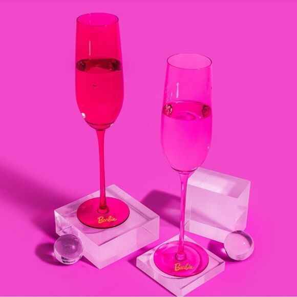 New BARBIE GLASSWARE CHAMPAGNE FLUTES - Picture 10 of 10